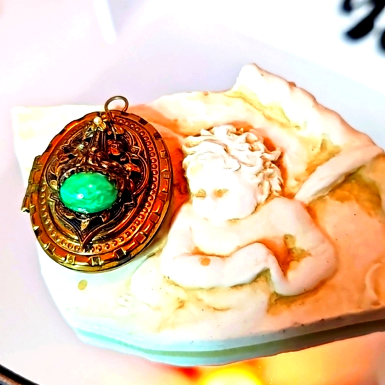 Victorian Pei King Ornate Locket 151$